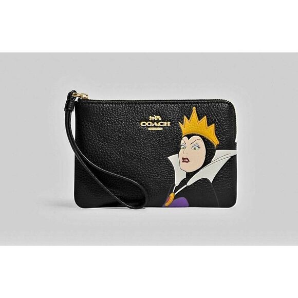 NEW WITH TAGS COACH DISNEY EVIL QUEEN MOTIF WRISTLET - Picture 1 of 4